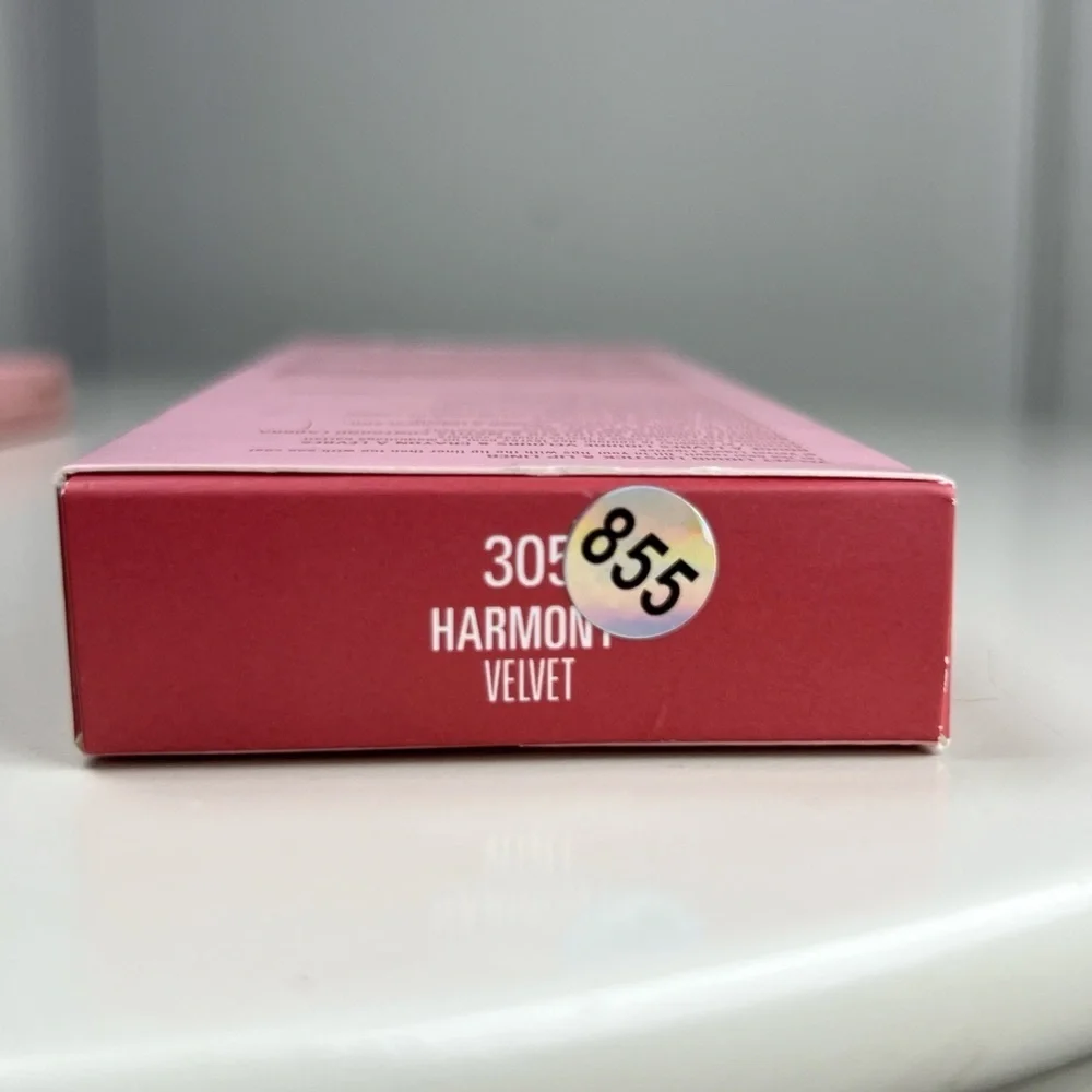 New in box Kylie Cosmetics lipstick and lip liner set in shade 305 Harmony